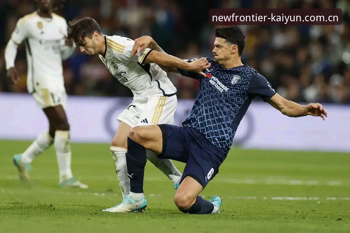 揭秘欧联杯决赛维拉3-0背后：埃梅里第五冠的战术密码与数据真相